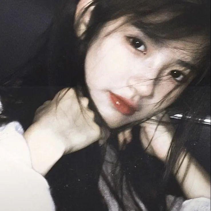 我们才不是兄弟呢